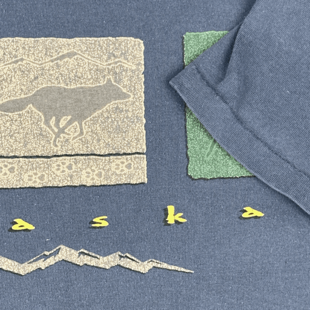 Vintage 90s Alaska Animal Runes T-Shirt XL 6