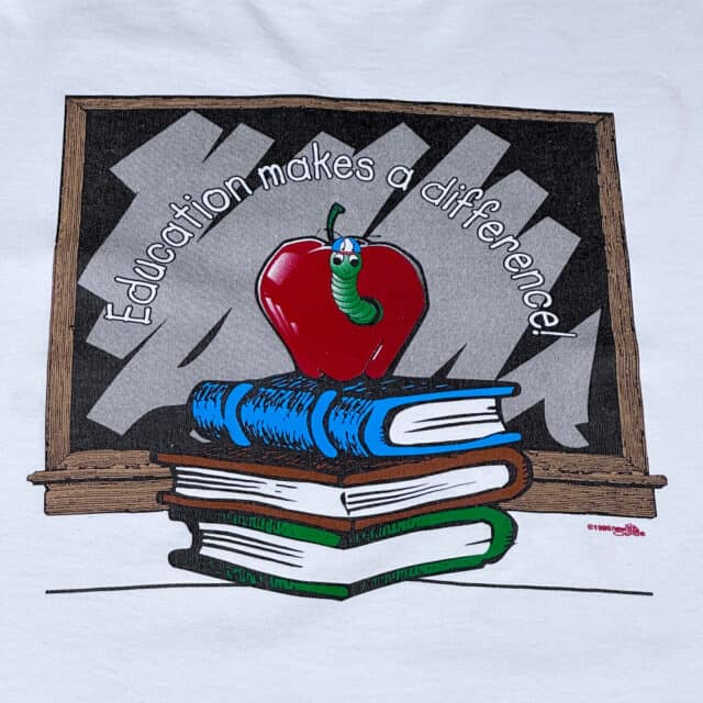 Vintage 90s Education Makes A Difference! Bookworm T-Shirt XL 5
